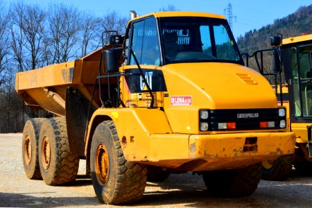 Articulated Caterpillar 730 +right.Spielvogel