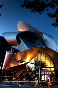 Art-Gallery-Alberta-Edmonton-Alberta-Canada-03-A