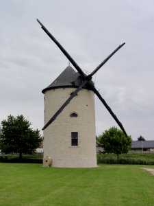 Artenay (Loiret) Moulin à vent