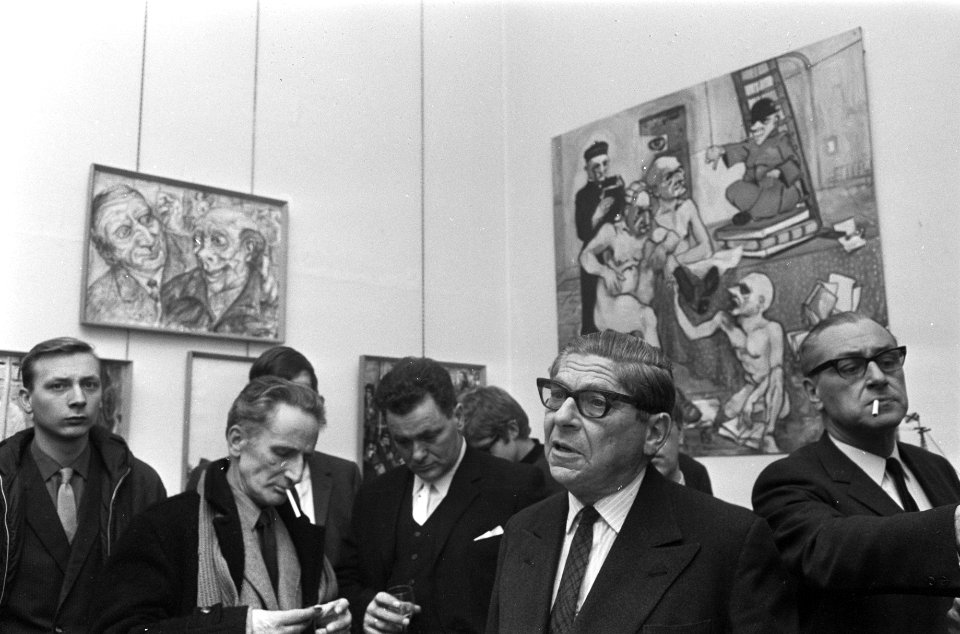 Arthur Koestler opende tentoonstelling in galerie Mokum van kunstwerken gemaakt , Bestanddeelnr 922-0069