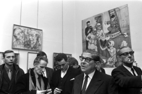 Arthur Koestler opende tentoonstelling in galerie Mokum van kunstwerken gemaakt , Bestanddeelnr 922-0069