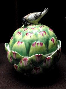 Artichoke tureen, c. 1755, Chelsea, glassy soft-paste porcelain, overglaze enamels - Gardiner Museum, Toronto - DSC00863 photo