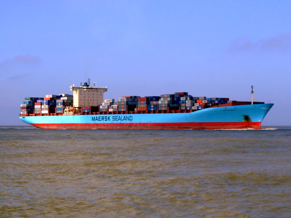 Arthur Maersk pic03 approaching Port of Rotterdam, Holland 08-Mar-2007