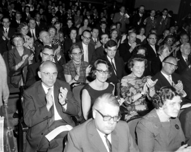 Arthur Rubinstein gaf Concert in Nijmegen Publiek bij Concert Arhtur Rubinstein, Bestanddeelnr 915-0645