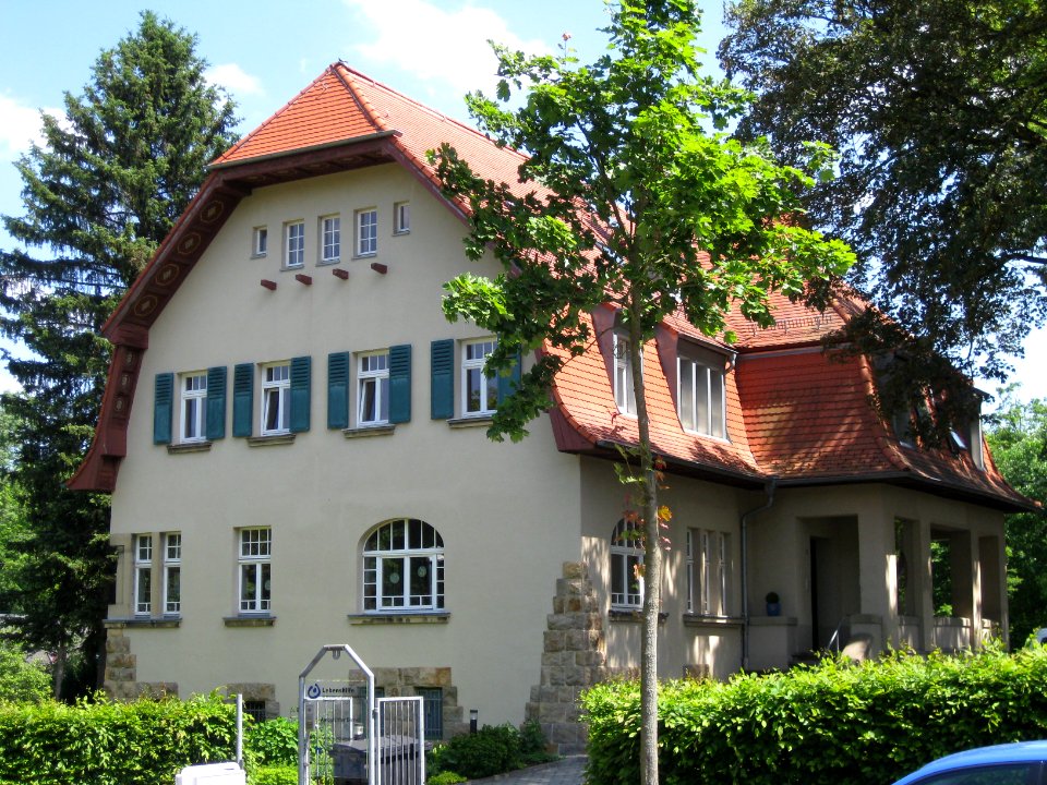 Arthur-Strobel-Straße 1