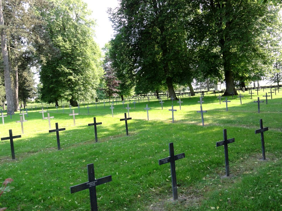 Asfeld (Ardennes) Cimetière allemand