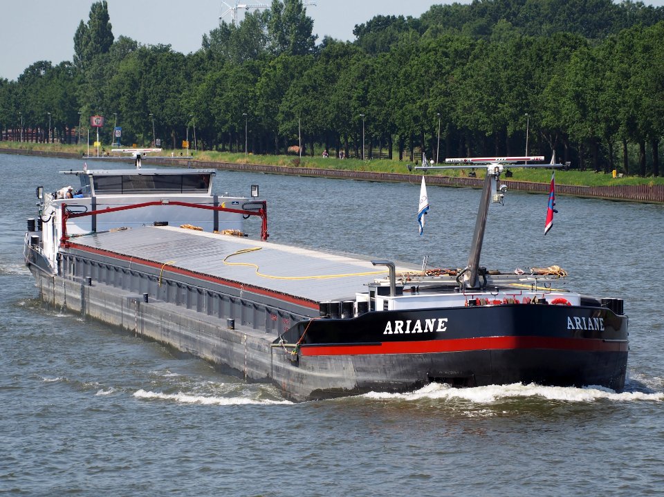 Ariane - ENI 02333549, Amsterdam-Rijn kanaal, pic2