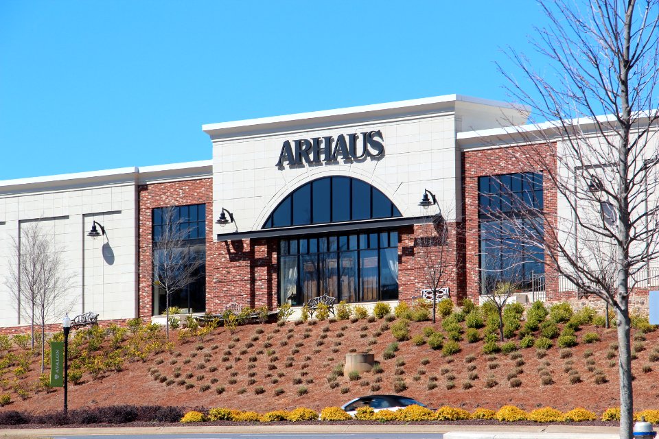 Arhaus, Avalon, Alpharetta, GA March 2017