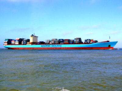 Arthur Maersk pic05 approaching Port of Rotterdam, Holland 08-Mar-2007