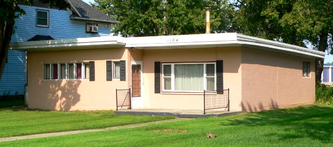 Armour, South Dakota, 1104 Main St from SW 1