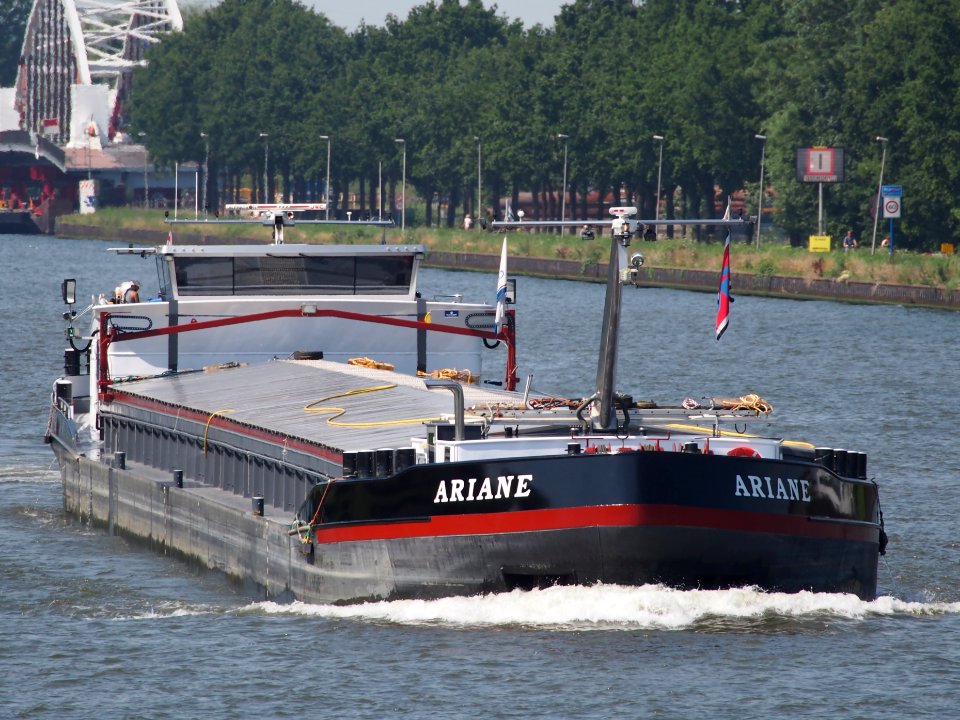Ariane - ENI 02333549, Amsterdam-Rijn kanaal, pic1