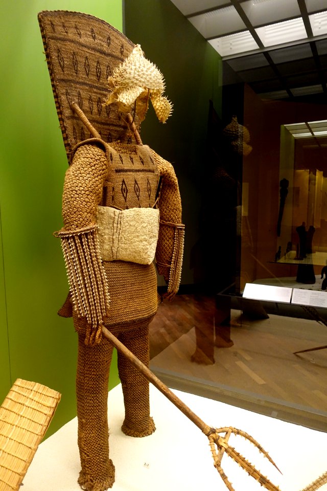 Armor with blowfish helmet, Kiribati, view 1, individual pieces collected 1846-1887- Ethnological Museum, Berlin - DSC01250