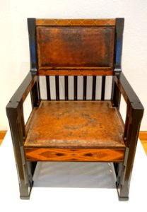 Armchair, Behrens House music room, designer Peter Behrens, Hofmobelfabrik L. J. Peter, Mannheim, 1900-1901, wood, leather - Museum Künstlerkolonie Darmstadt - Mathildenhöhe - Darmstadt, Germany - DSC06248