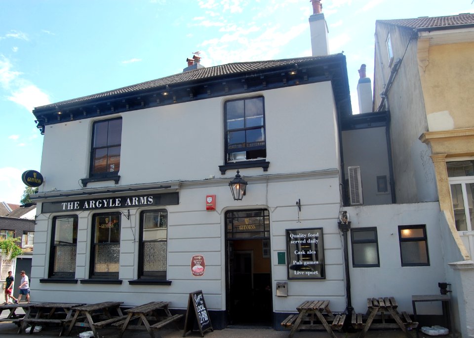 Argyle Arms pub, 32 Argyle Road, Brighton (July 2019) (3)
