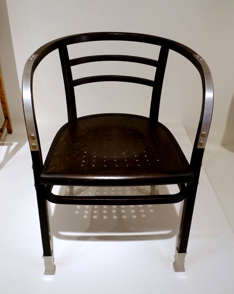 Armchair, Model 6516, Postsparkassen-Stuhl, designed by Otto Wagner, Gebr. Thonet, Vienna, bent beech, plywood, aluminum - Museum für Angewandte Kunst Köln - Cologne, Germany - DSC09605
