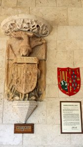 Armorial Corbel No. 09 - Ancient Spanish Monastery - St. Bernard de Clairvaux Church, Florida - 20150110 131444
