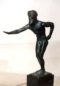 Armored foot racer, bronze cast of bronze original, Greece, 490-480 BC, now in Tubingen Museum, Germany - Spurlock Museum, UIUC - DSC05725