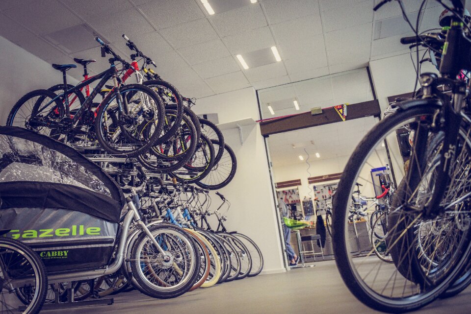 Spokes store wheels