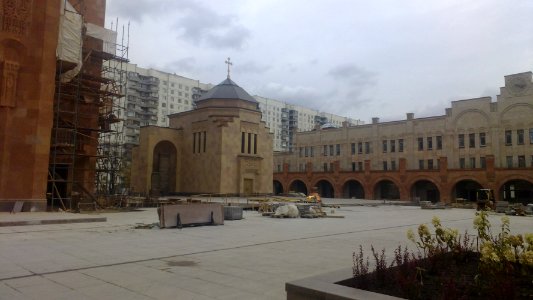 Armenian monastery complex in Moscow, chapel 16.10.2011