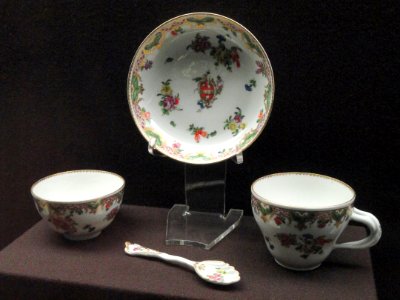 Armorial teacup, coffee cup, spoon and saucer from the Daniel Ludlow service, c. 1775-1778, Bristol China Manufactory, hard-paste porcelain, overglaze enamels, gilding - Gardiner Museum, Toronto - DSC00763 photo