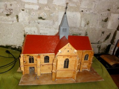 Armancourt (Oise) Église, modèle à petite échelle