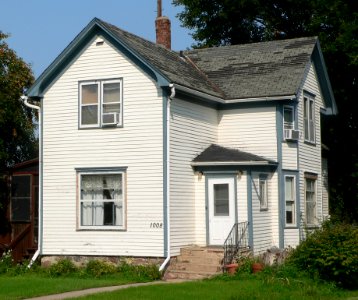 Armour, South Dakota, 1008 Main St from SW 1