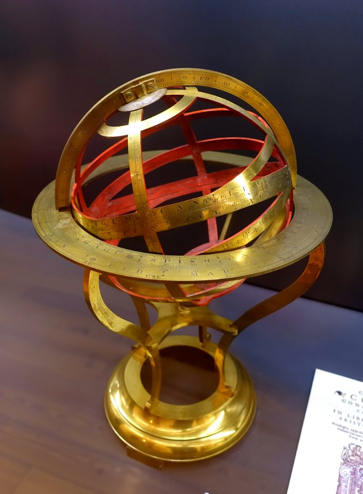 Armillary sphere, George Adams, London, 1775-1780 - Museu da Ciência da Universidade de Coimbra - University of Coimbra - Coimbra, Portugal - DSC09124