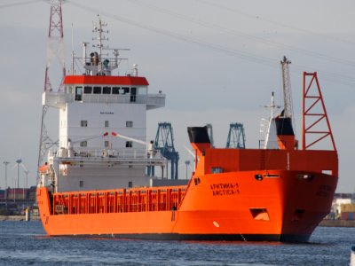 Arctica-1 (ship, 2001), IMO 9228980, MMSI 312724000, Callsign V3YZ4, Port of Antwerp pic1