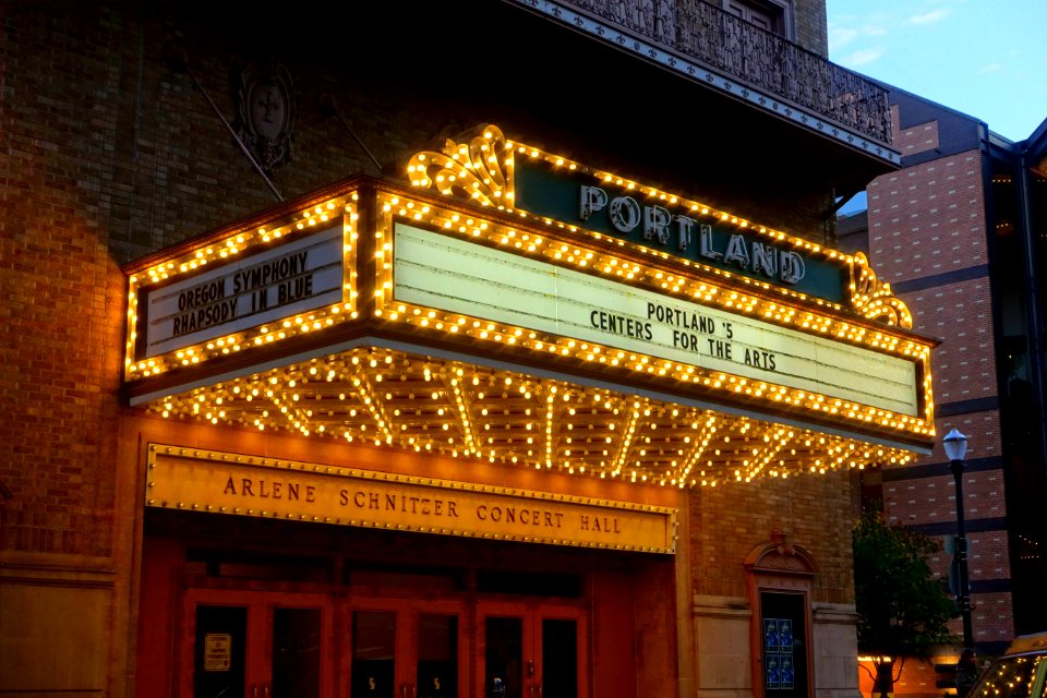 Arlene Schnitzer Concert Hall - Portland, Oregon - DSC01703