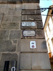 Arles - Rue du Cloître, plaque