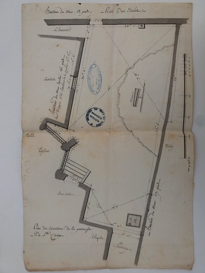 Archives du Rhône - Visites des vingt cimetières de la ville de Lyon et de ses Faubourgs, paroisse de Sainte-Croix, plan du cimetière