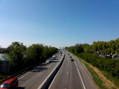 Arles - Nationale 113, côté nord depuis le pont de Langlois