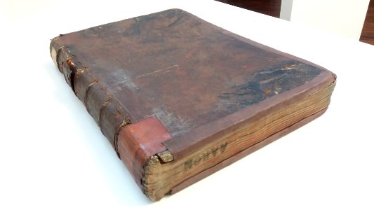 Archives du Rhône - Chapitre Saint-Jean - Armoire Aaron