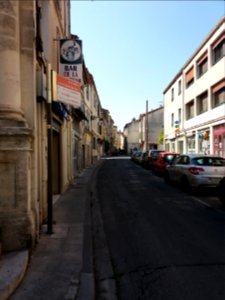 Arles - Rue Amédée Pichot, depuis la rue de la Cavalerie