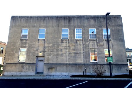 Arlington Co-Operative Bank Building, rear view - Arlington, MA - DSC03540
