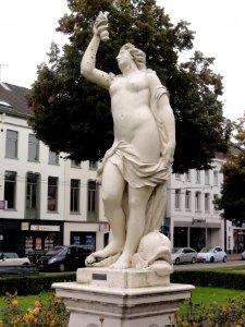 Arnhem Rijksmonument 516718 beeld Amphitrite thv Jansbuitensingel 16