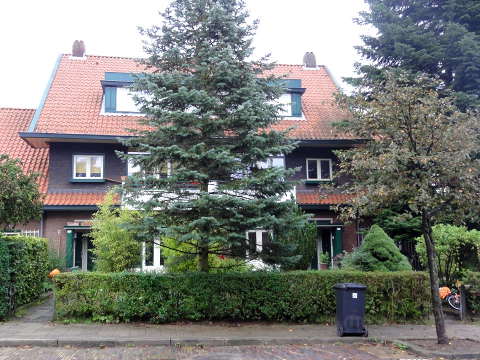 Arnhem Rijksmonument 516767 blok Lorentzlaan 18