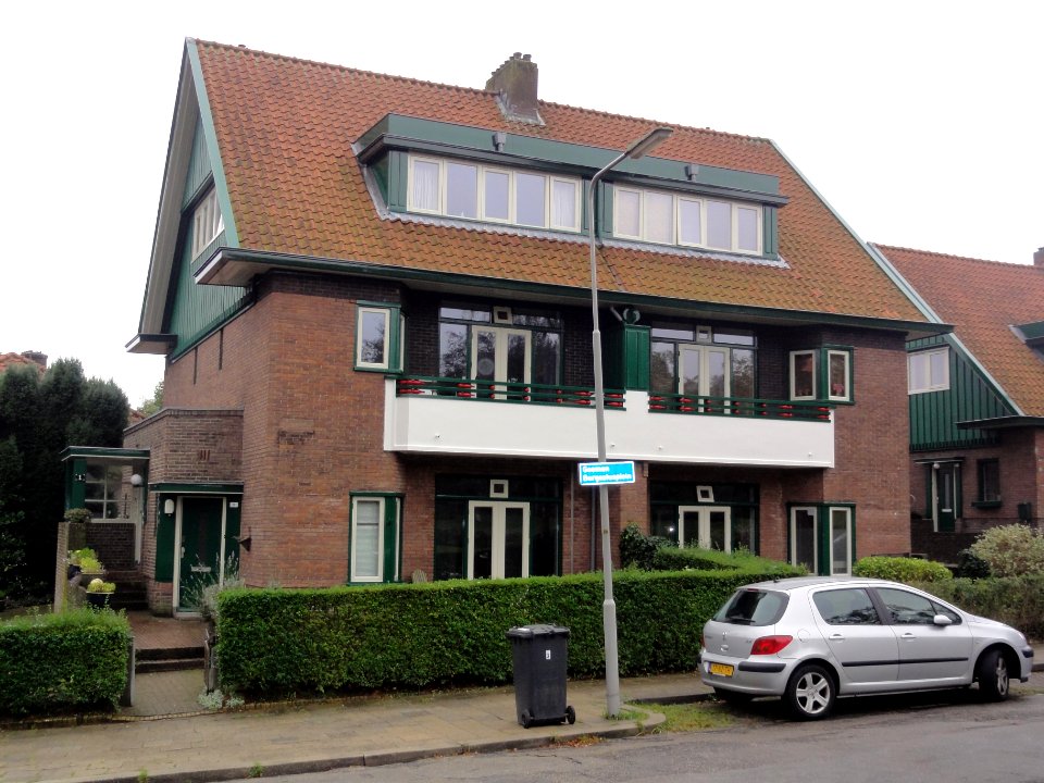 Arnhem Rijksmonument 516759 blok Goeman Borgesiusplein 1