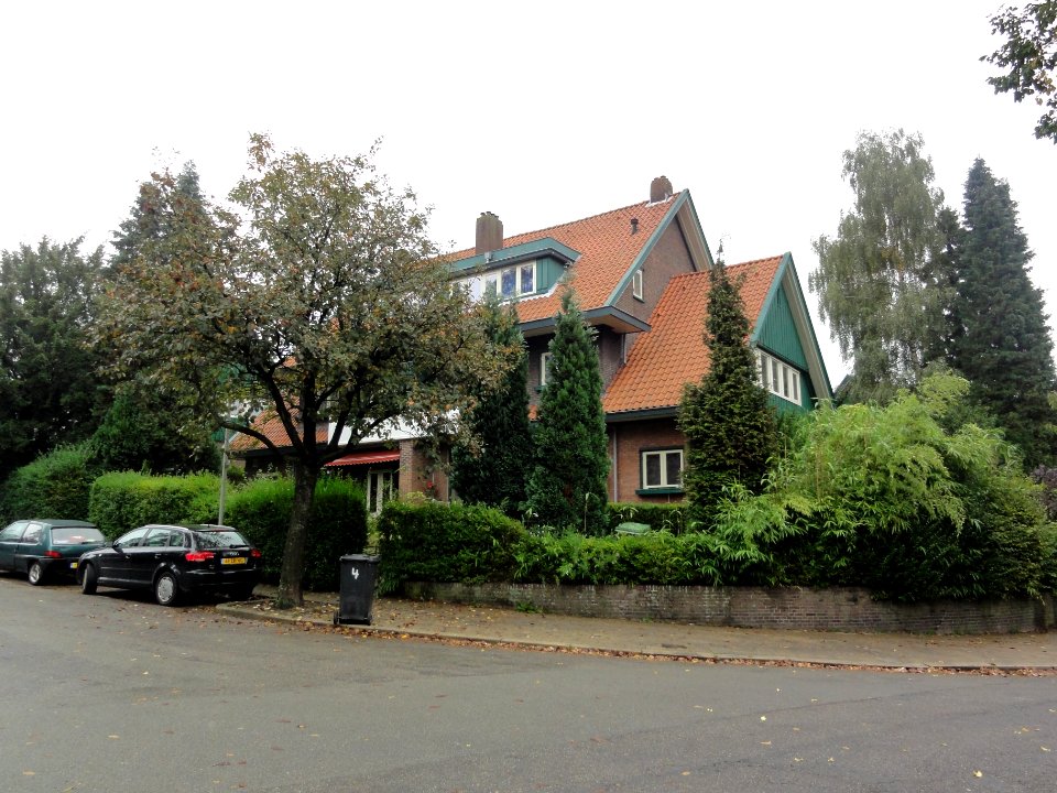 Arnhem Rijksmonument 516765 blok Lorentzlaan 2