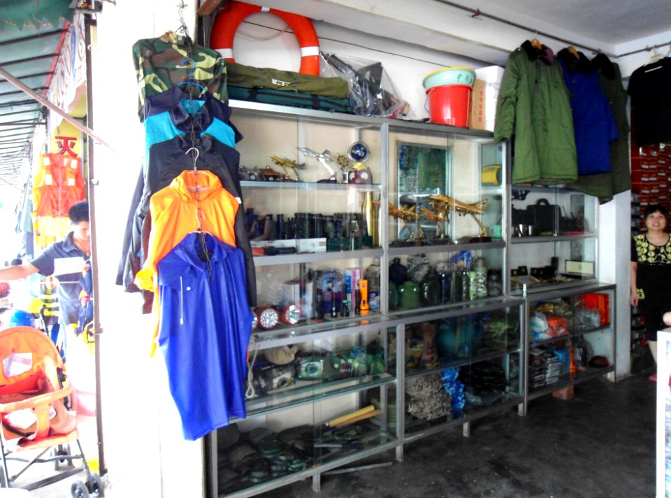 Army surplus store - 03