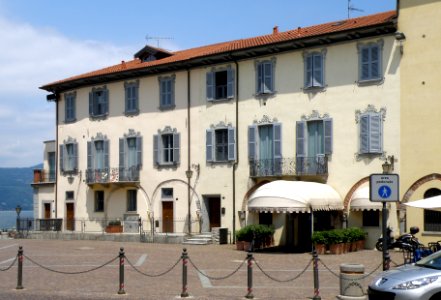 Arona Piazza del Popolo 1.psd photo