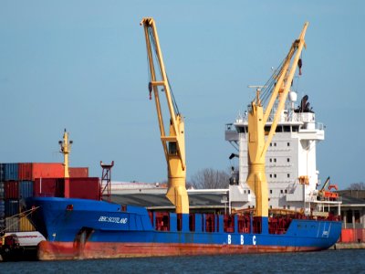 BBC Scotland - IMO 9266322 - Cargo Ship - Callsign ZDFF3, Vijfde Havendok, Port of Antwerp, pic3