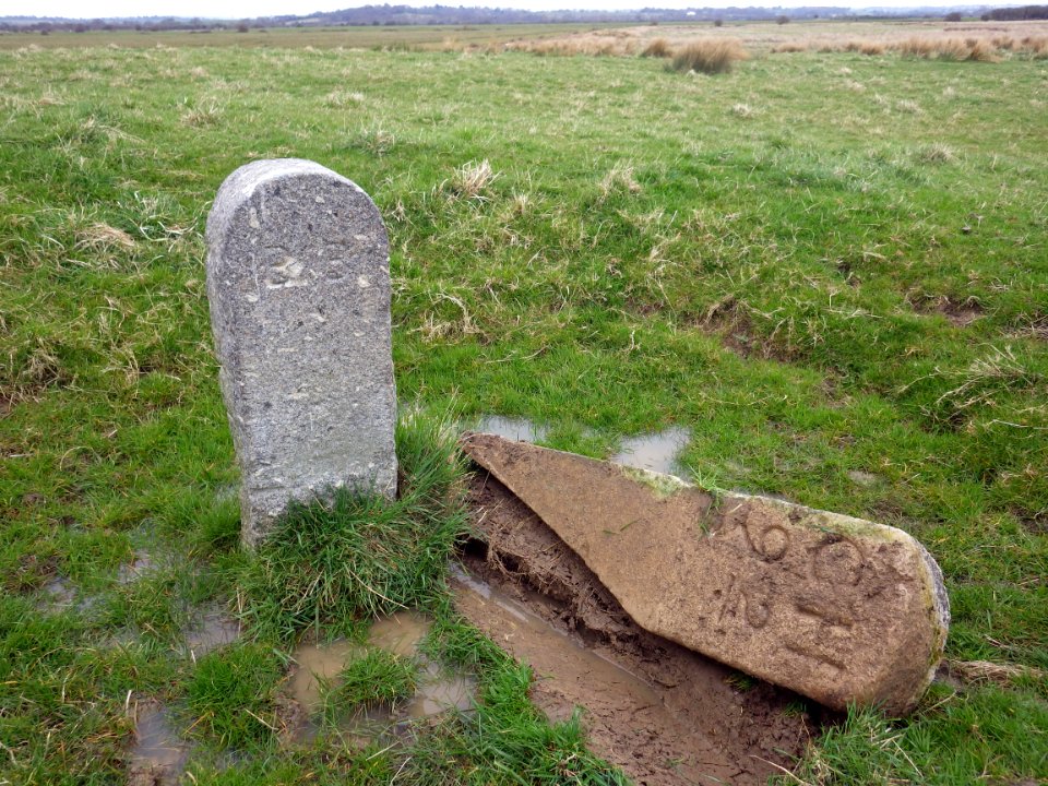 BB11 and CH9-2 Boundary Stones, Hooe Level