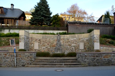 Arnoldshain, Ehrenmal