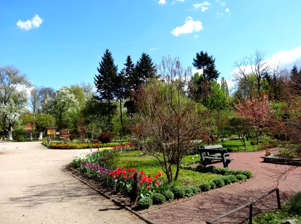 Bdg Arboretum UKW2 4-2015