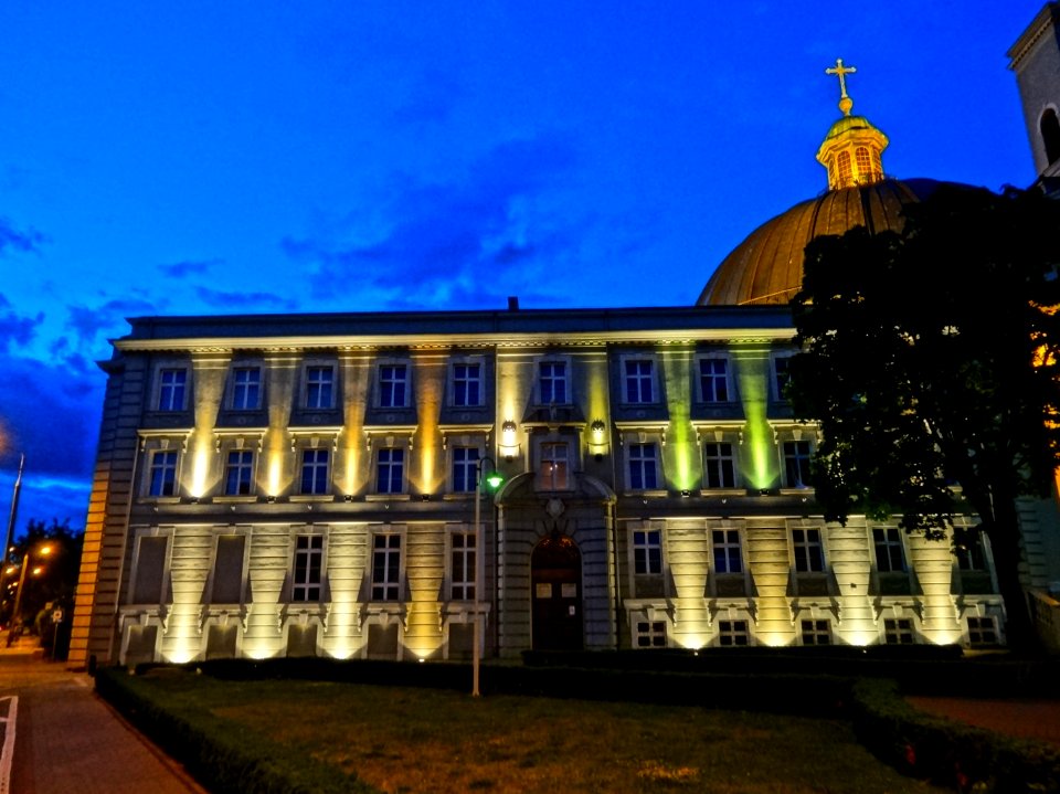 Bdg Bazylika noc 12 07-2013