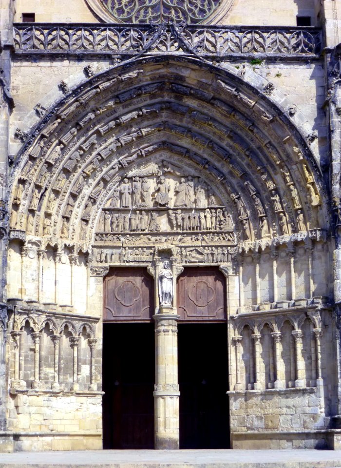 Bazas.Kathedrale.Portal
