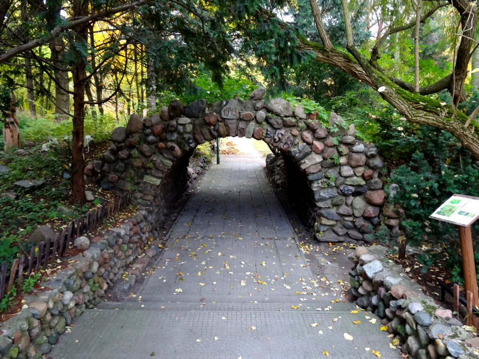 Bdg arboretumUKW 10 10-2013