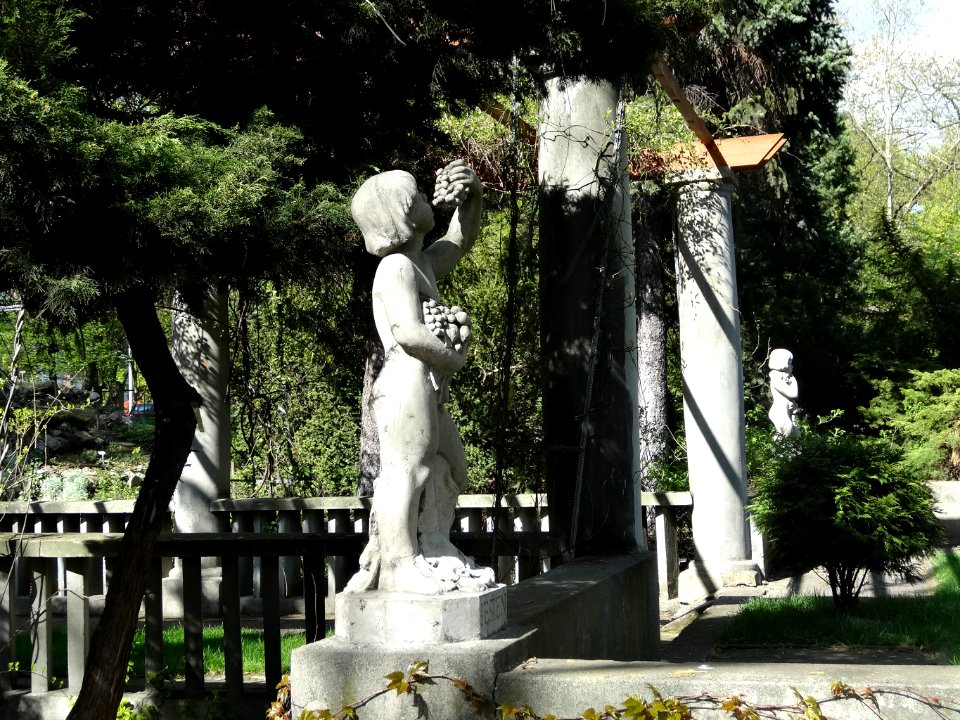 Bdg Arboretum UKW 4poryroku8 4-2015