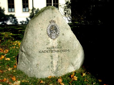 Bayr 01 Dresden Albertstadtkaserne, Gedenkstein des Königlichen Bayrischen Kadettenkorps